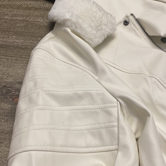 Guess leather Milky white AAmina Pu jacket - Picture 15 of 16